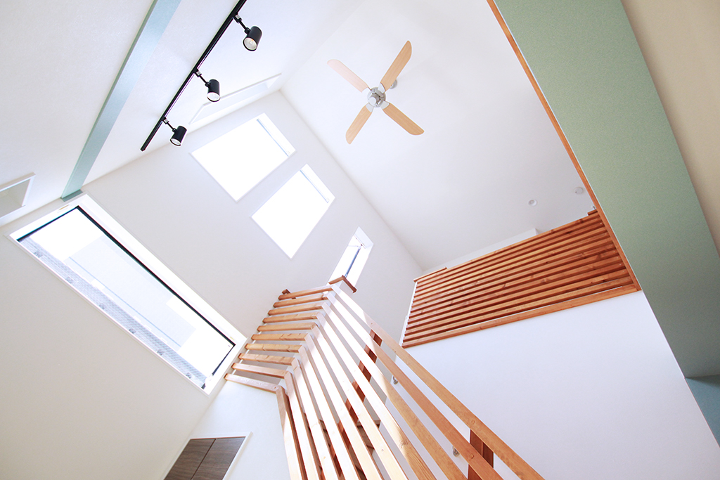 階段の木製格子｜K様邸 アイキャッチ画像