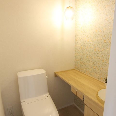 トイレ手洗い付カウンター｜I様邸